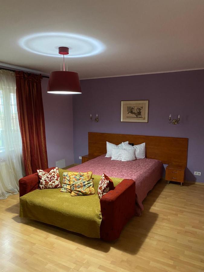 Country Club La Mesteceni Sebes  Bagian luar foto