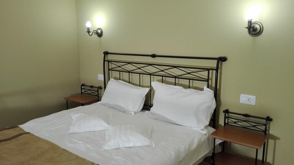 Country Club La Mesteceni Sebes  Bagian luar foto