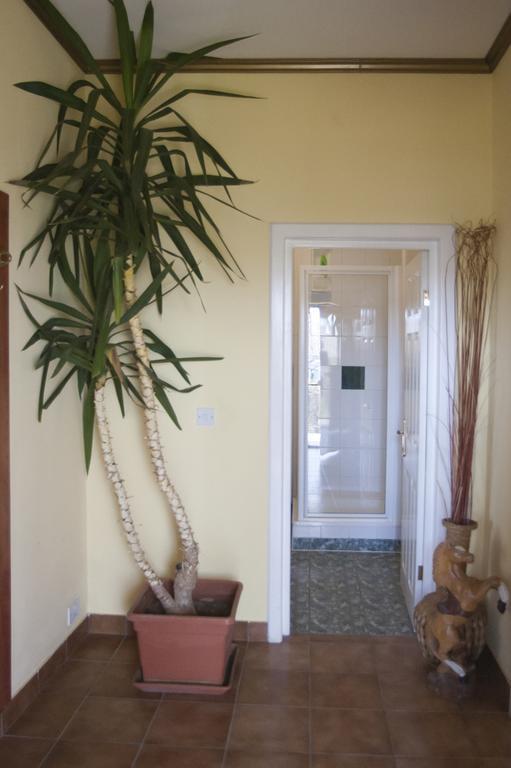 Country Club La Mesteceni Sebes  Bagian luar foto